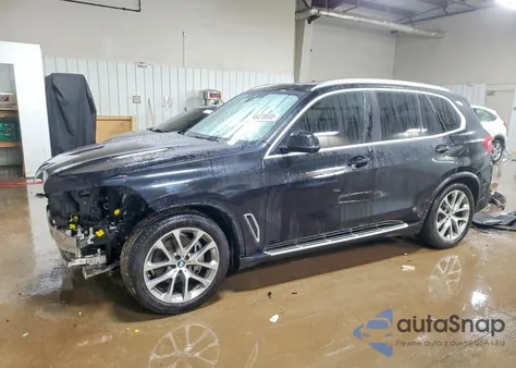 2020 BMW X5 xDrive40I z USA, uszkodzony, nr VIN 5UXCR6C00LLL75552